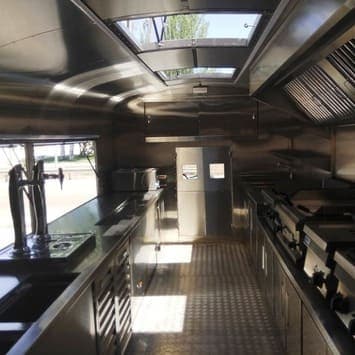 Estación de comida en vivo de Food Truck España — foto 2
