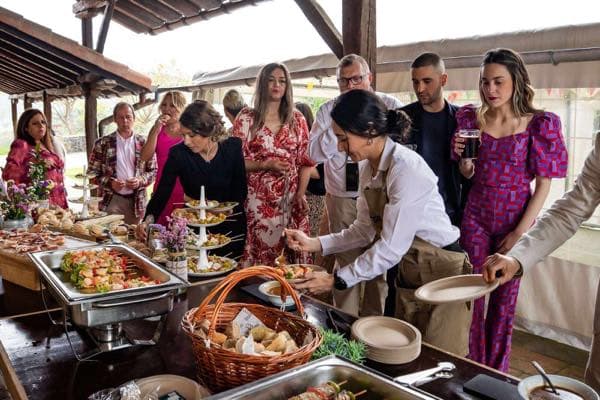 Estación de comida en vivo de Hambroneta — foto 3