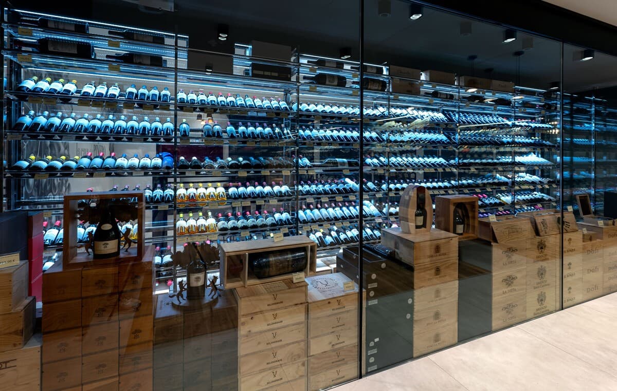 Barra de vinos de La Cava de Piñero — foto 2